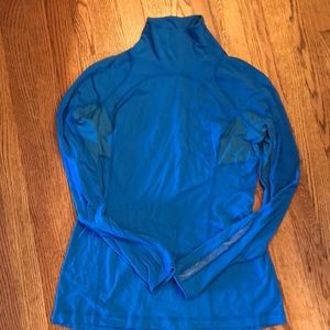 Lululemon top